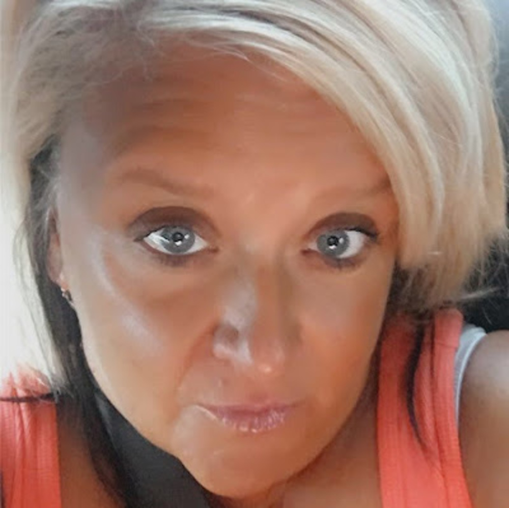 Meet your Posher, Julie